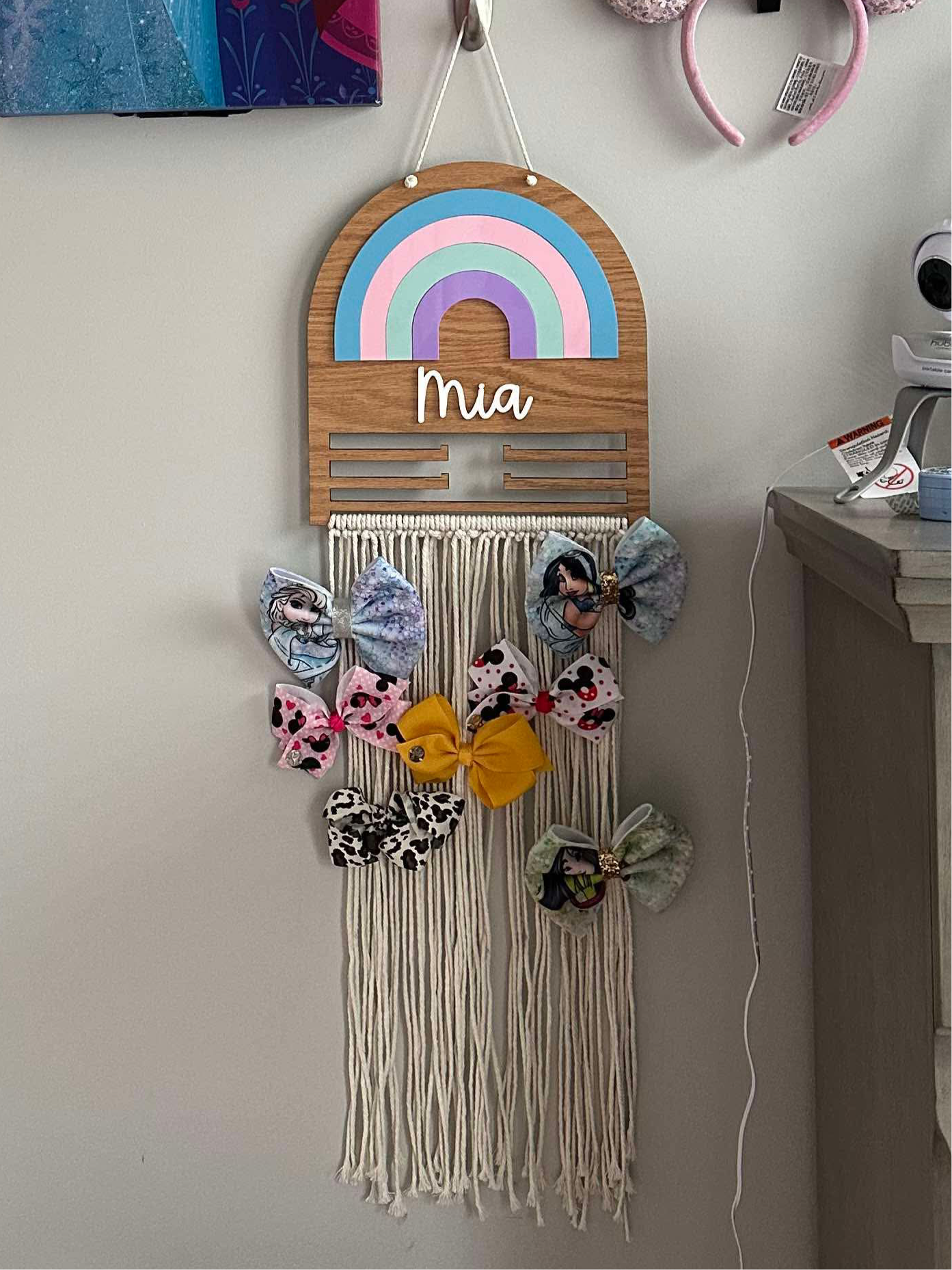 Pastel rainbow macramé bow holder