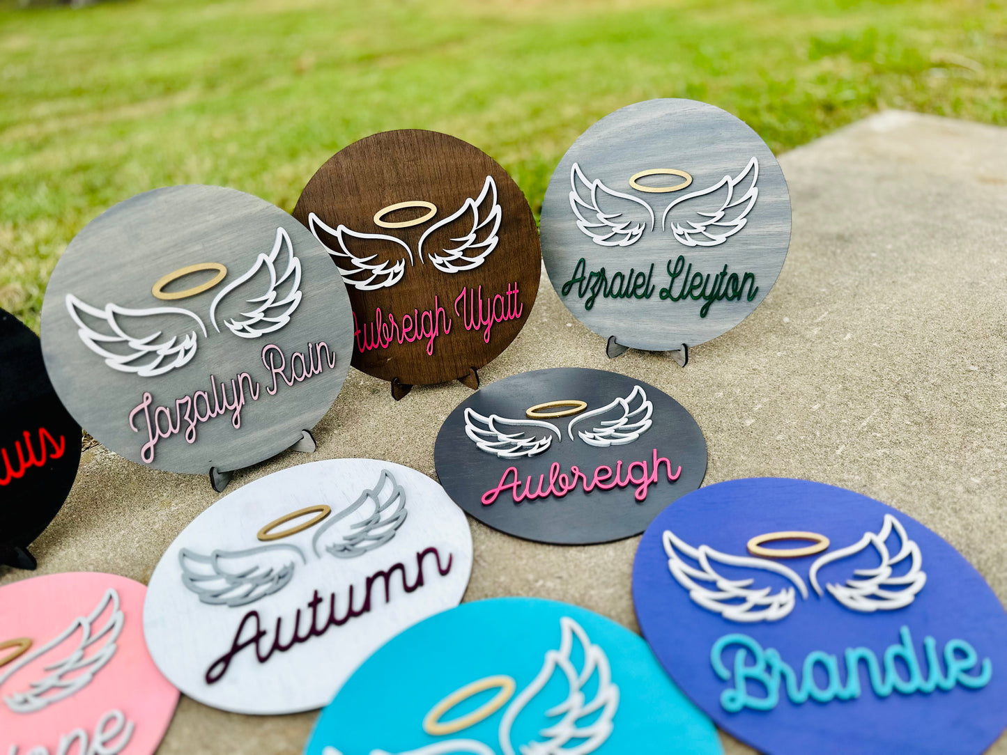 Angel wing 12β memorial round
