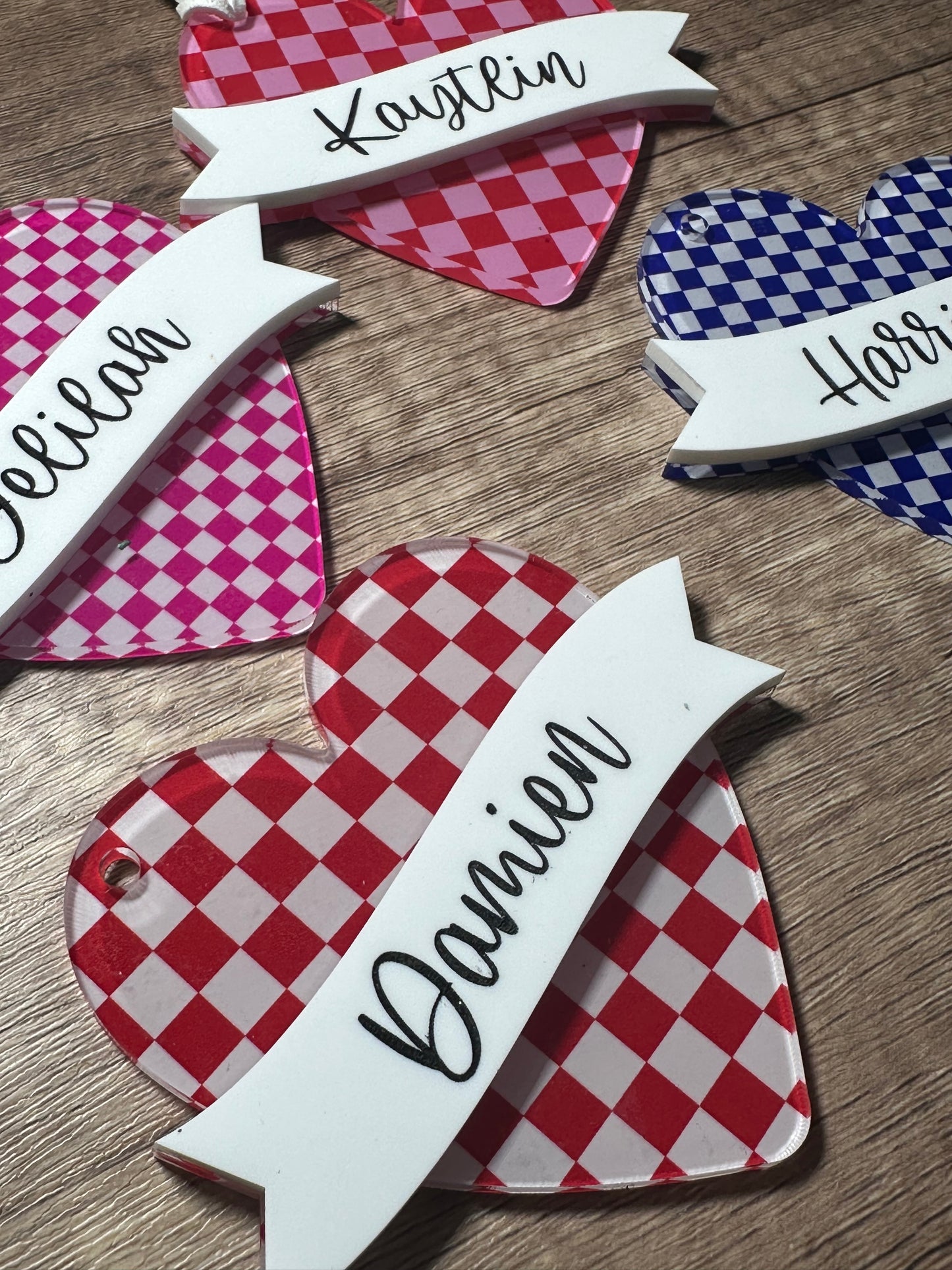 Checkered acrylic heart tag