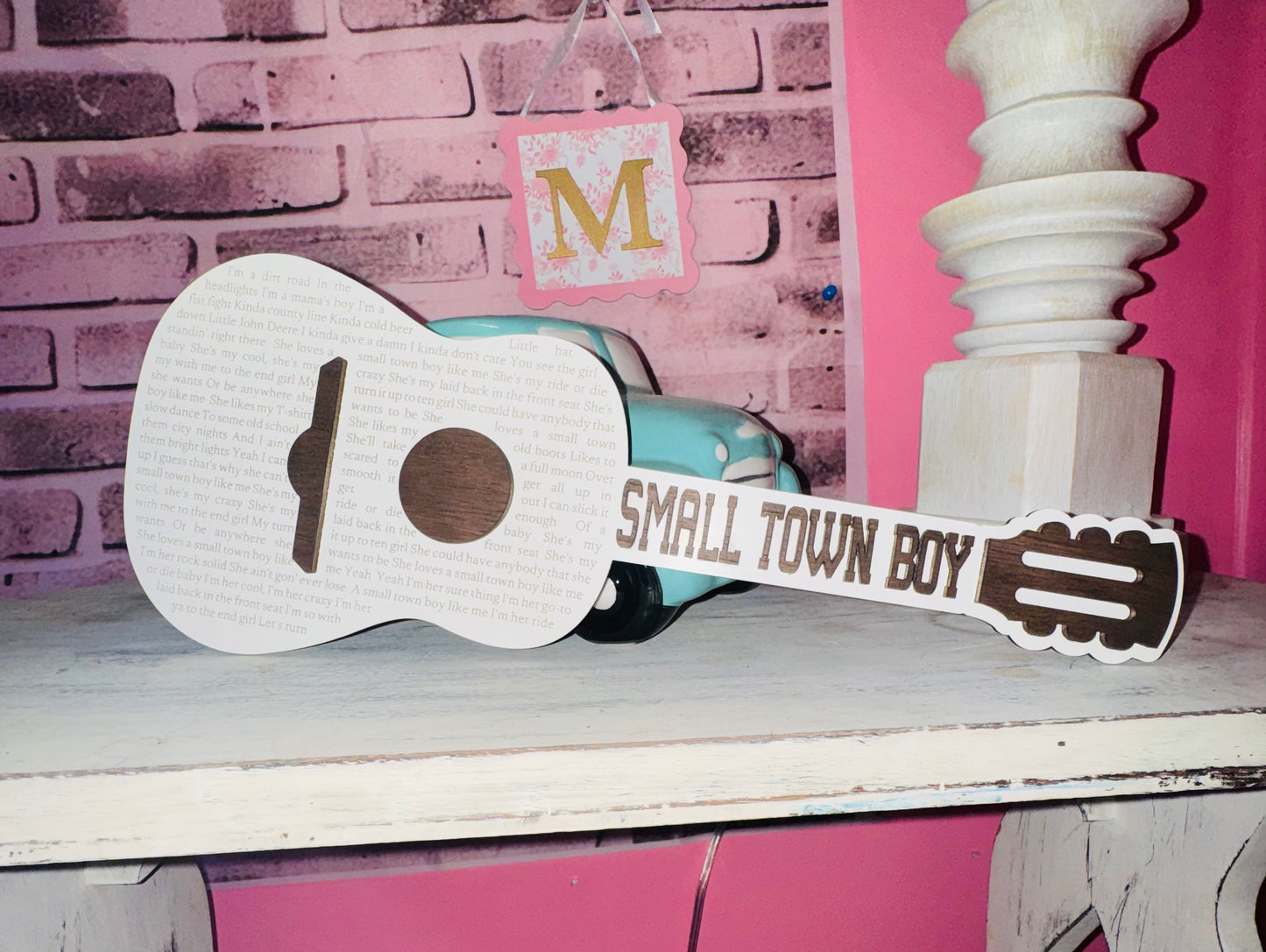 Guitar lyric plaques