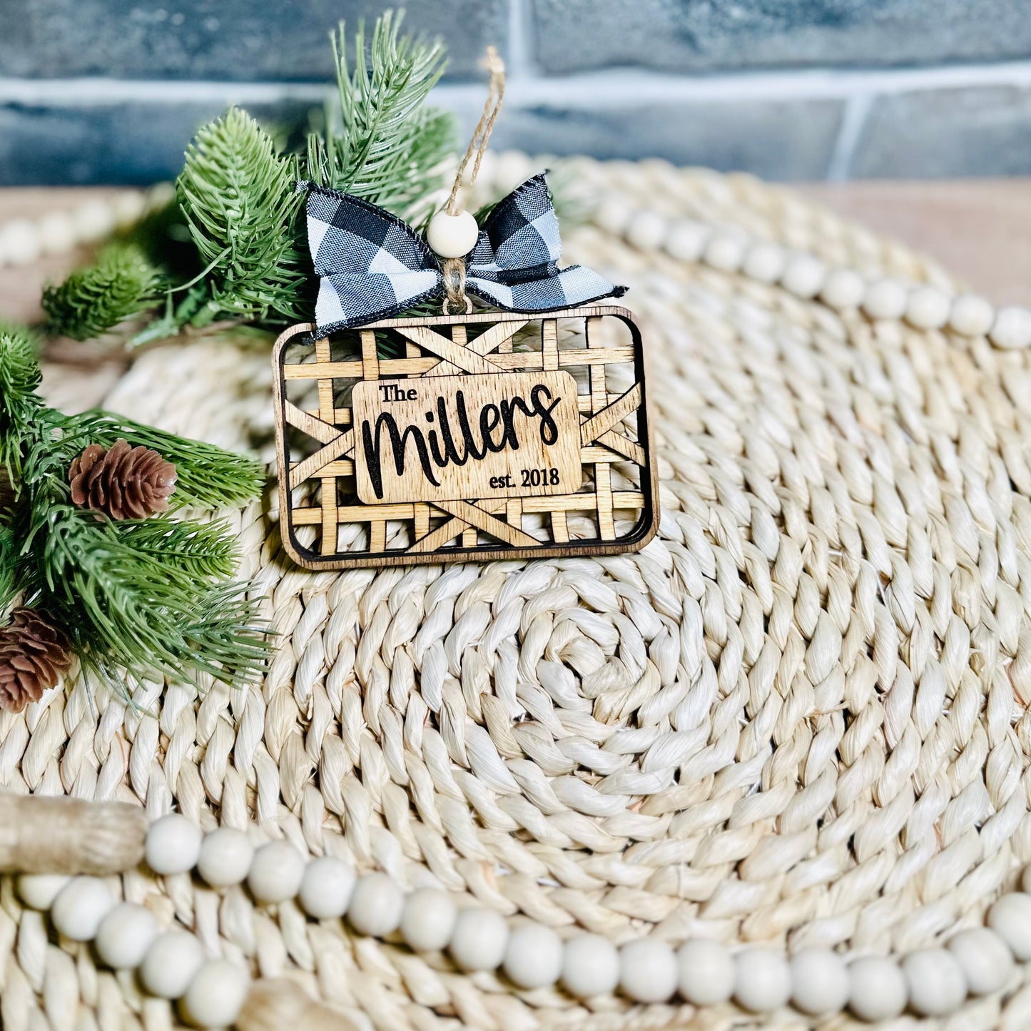 Personalized tobacco basket ornament