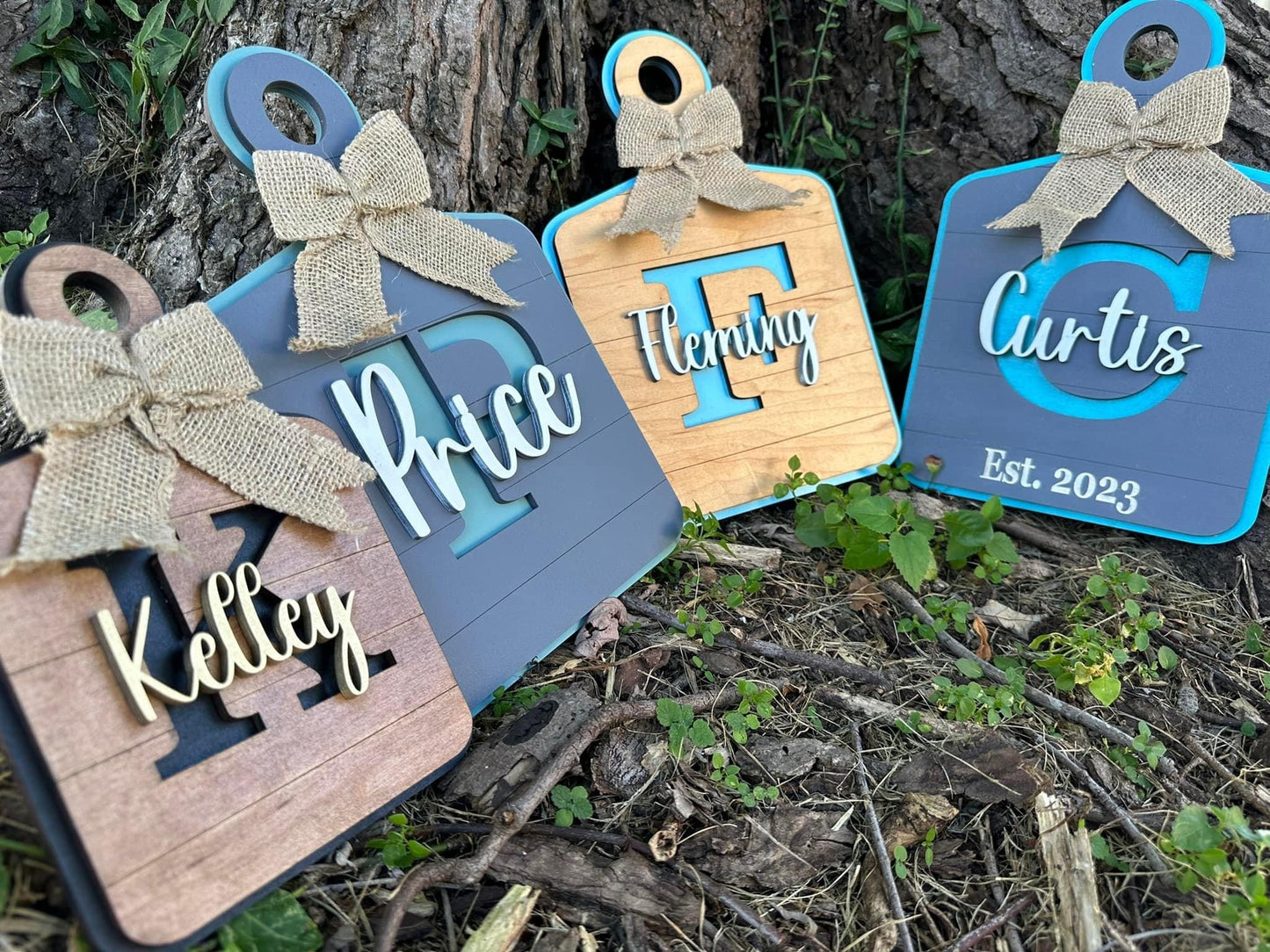 Initial cutting board decor