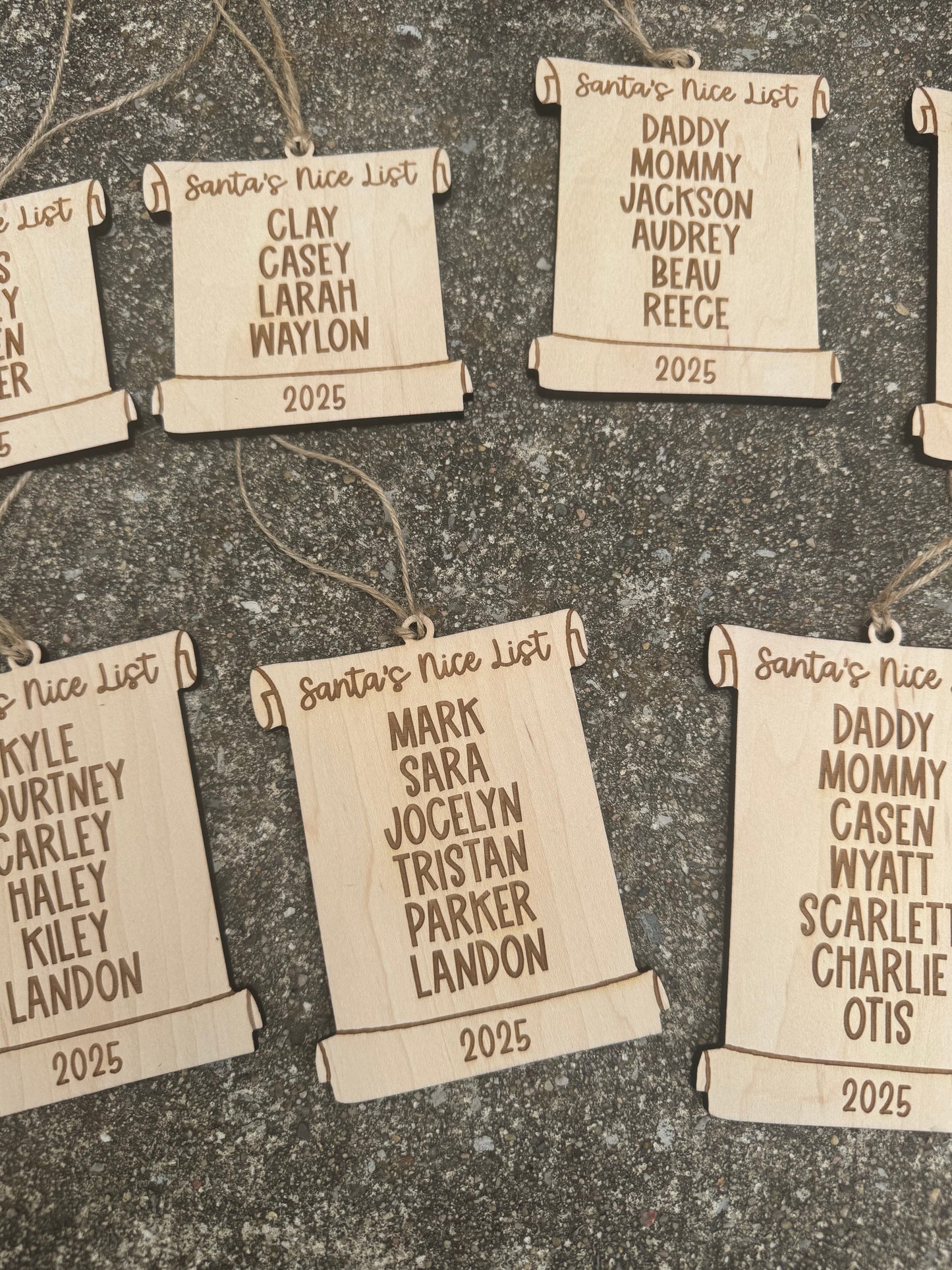 Santa’s scroll ornament