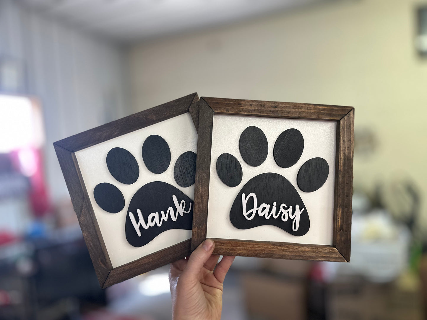 Dog paw print plaques 🐾