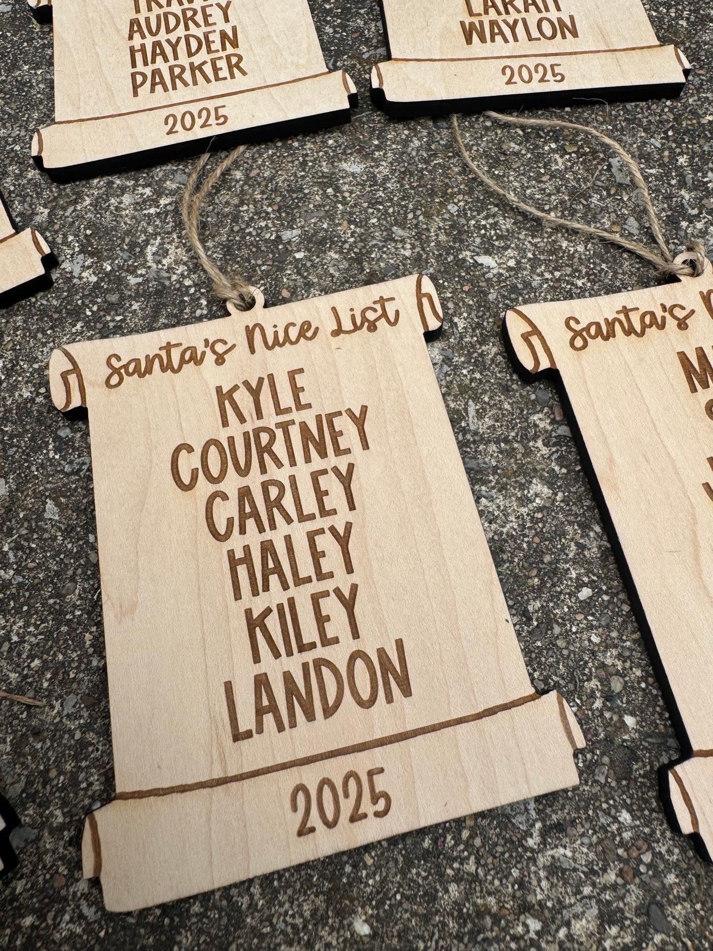 Santa’s scroll ornament