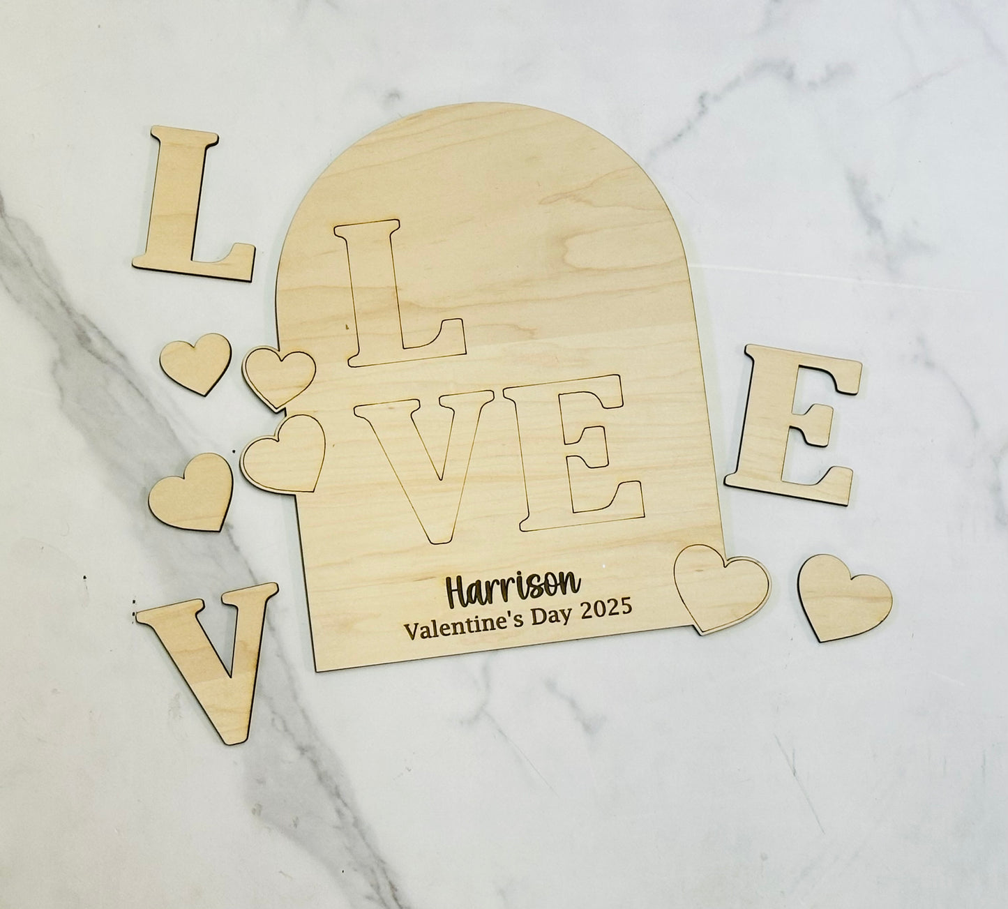 Valentine’s Day handprint DIY plaques