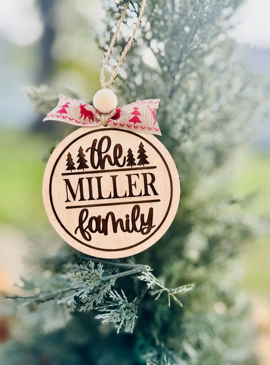 Family last name round ornament