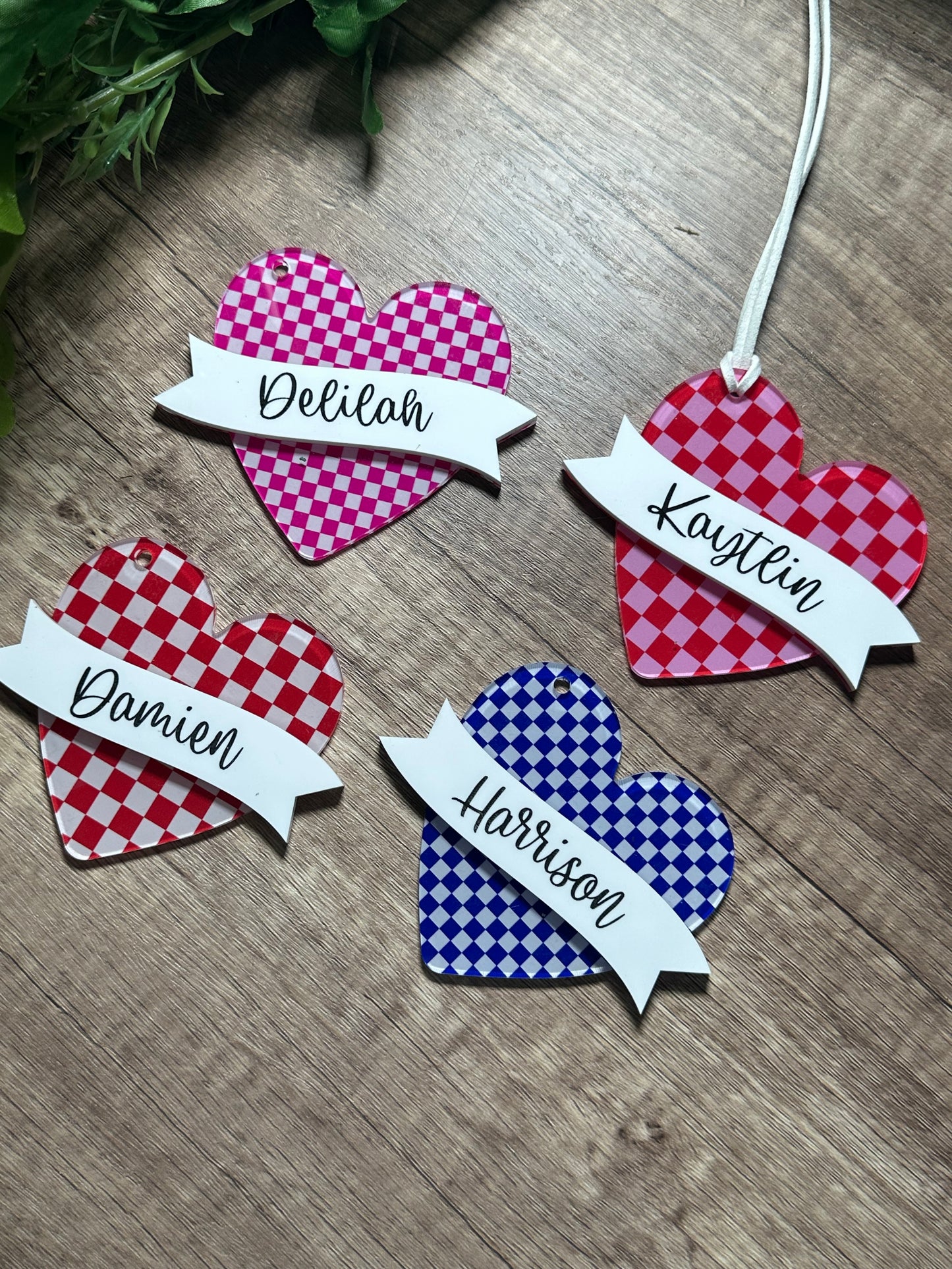 Checkered acrylic heart tag