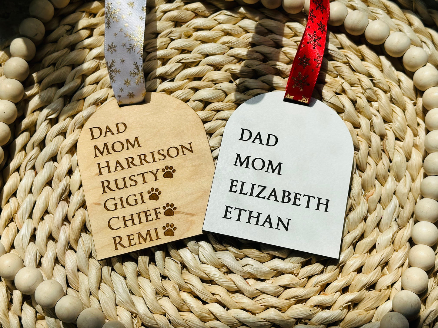 Arch shaped family name list ornaments