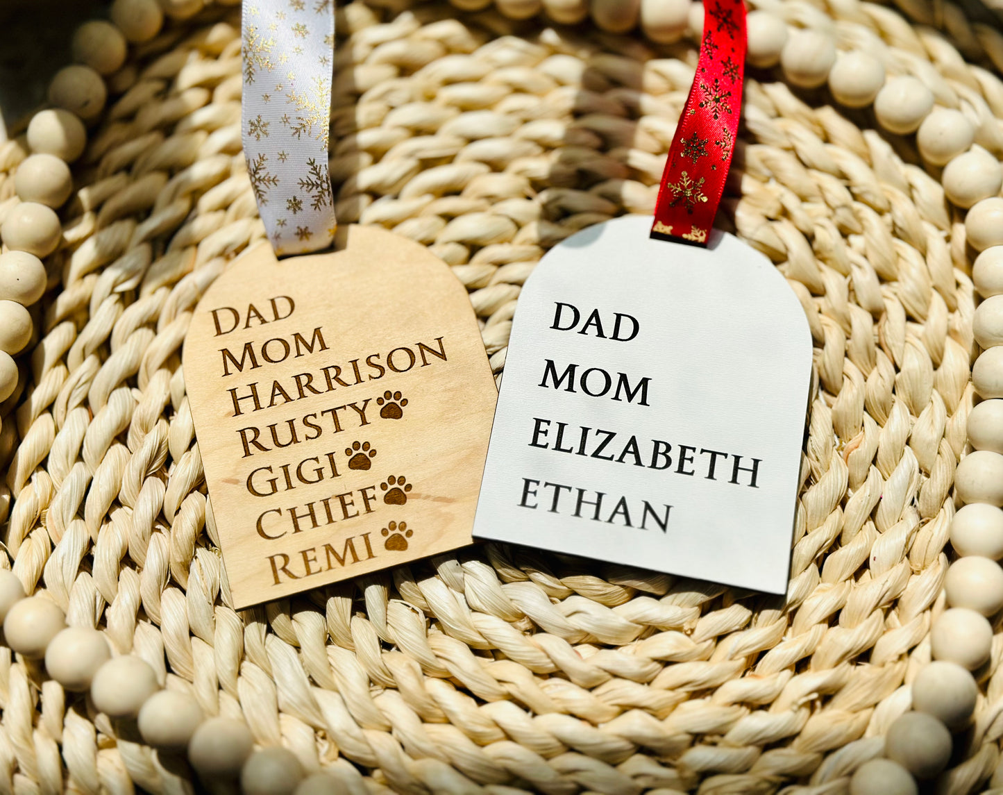 Arch shaped family name list ornaments