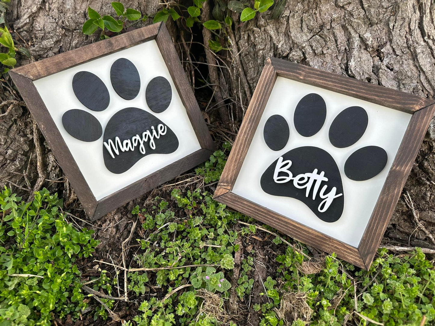 Dog paw print plaques 🐾