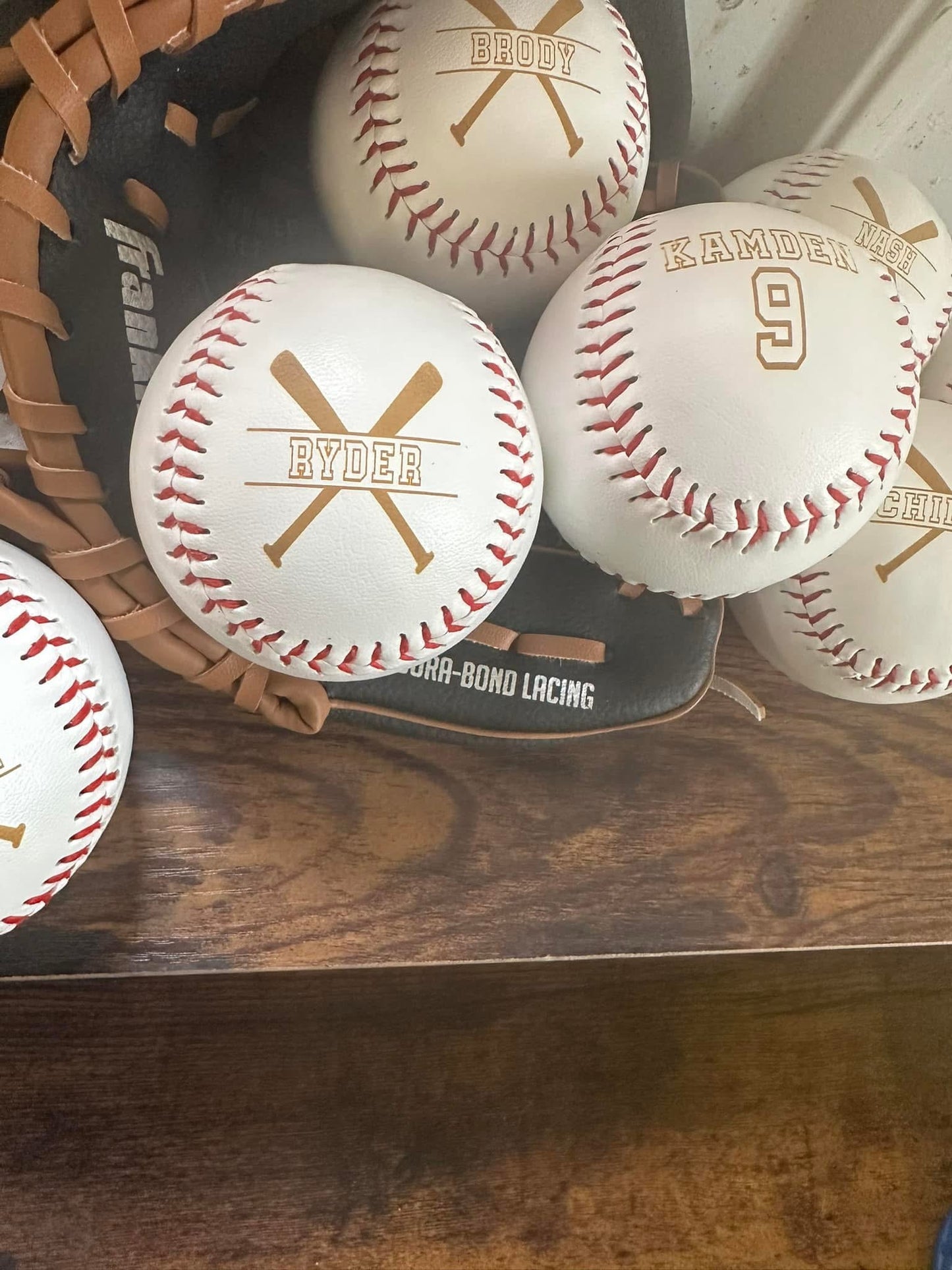 Laser engraved ⚾️ baseball & 🥎 softball