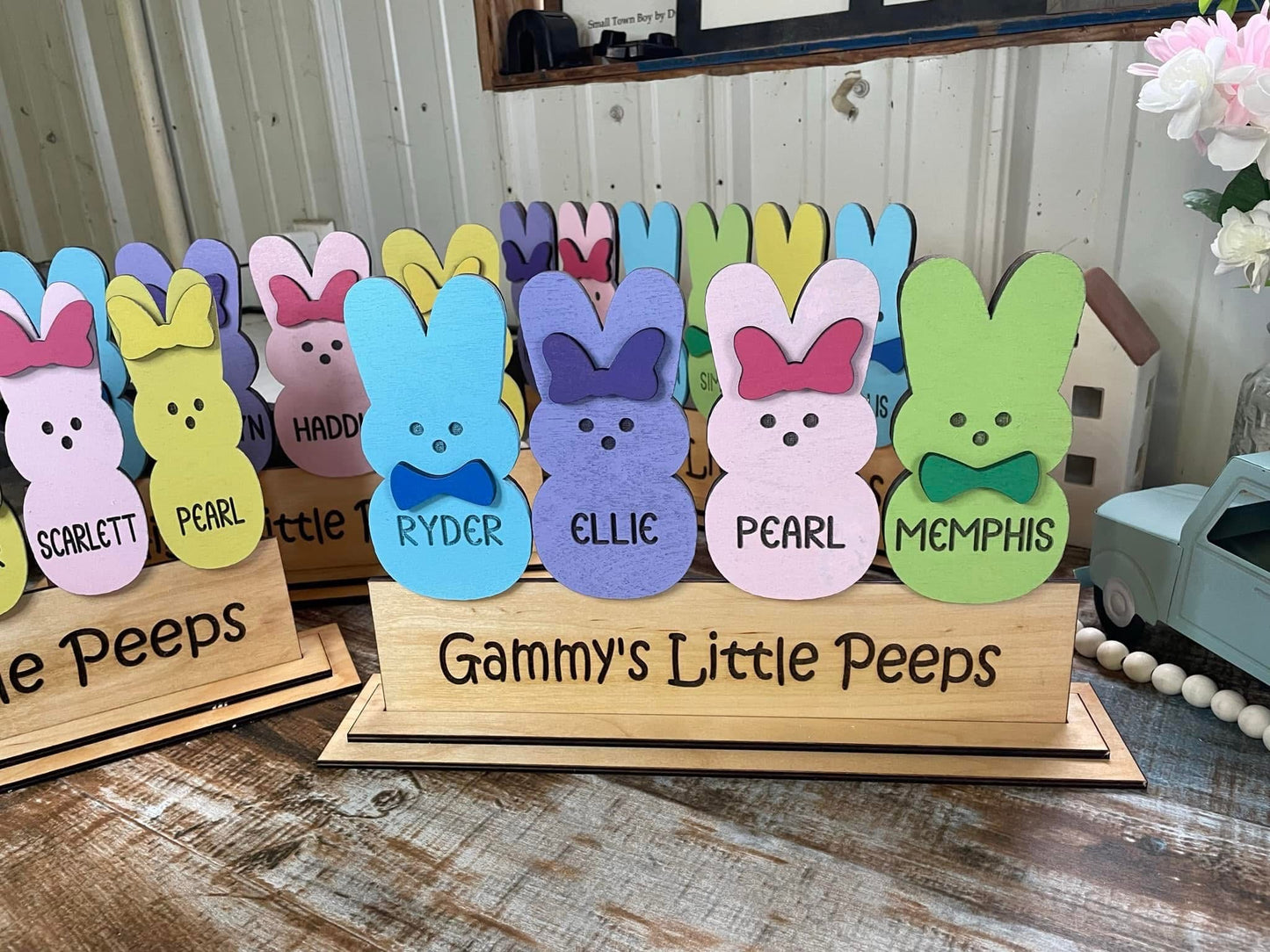 Little peeps shelf sitter